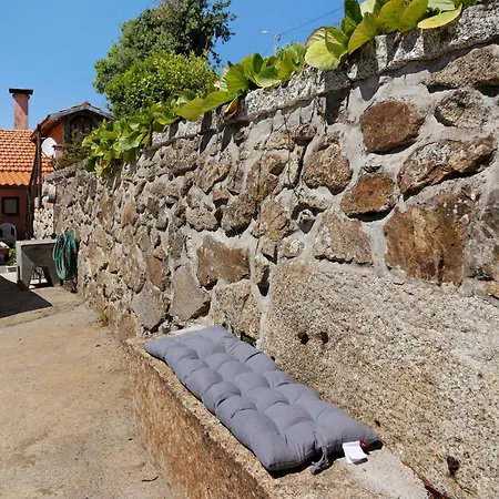 Casas Do Natureza De Coura