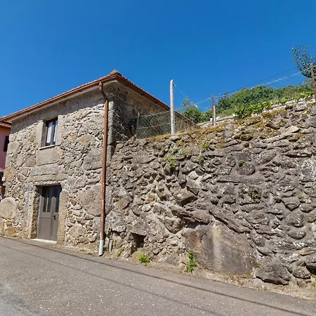 Casas Do Natureza De Coura