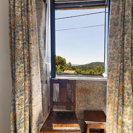 Casas Do Natureza De Coura בית נופש פארדס דה קורה